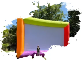 Campamento de cine al aire libre